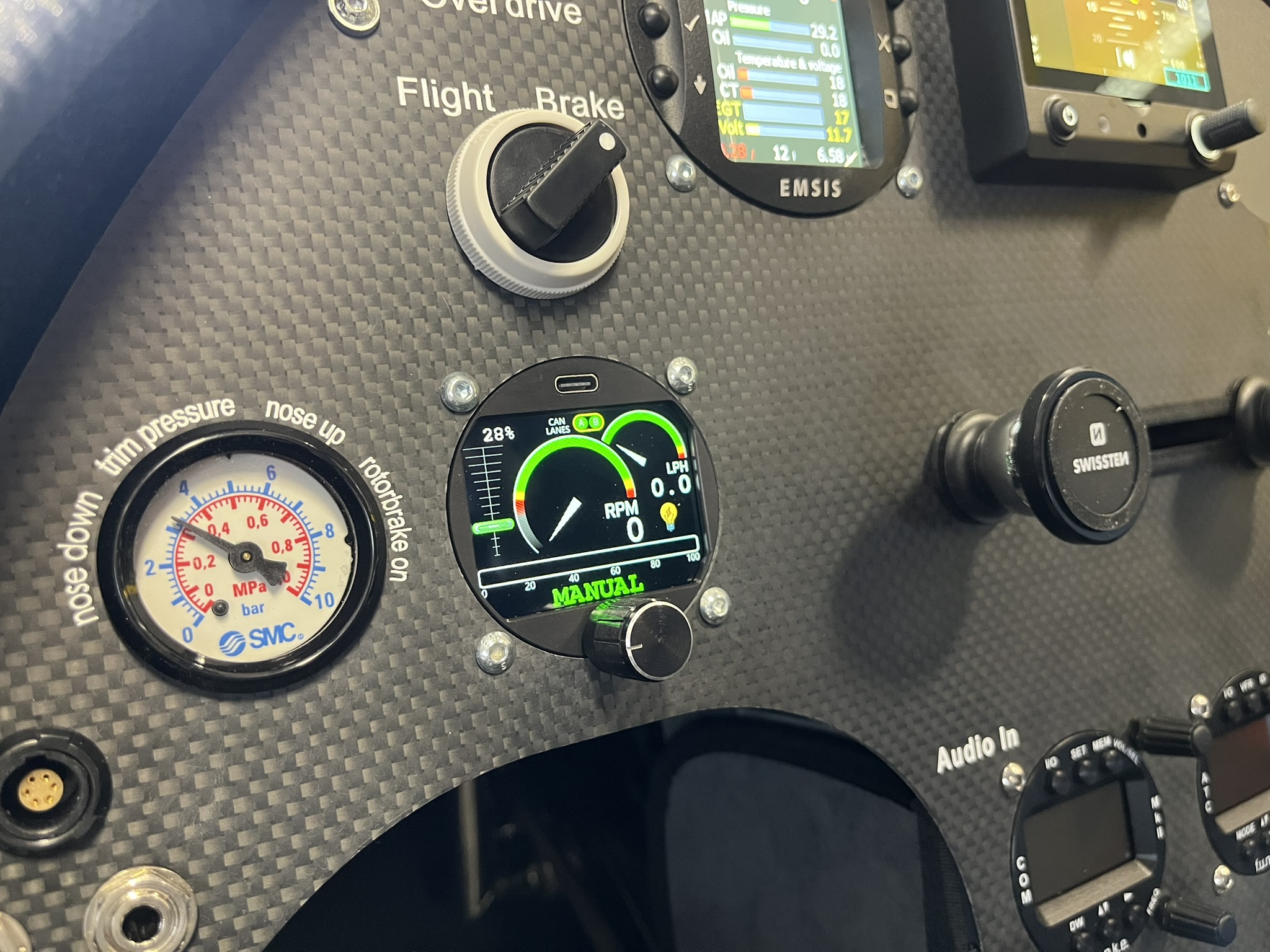 Another location of Mavionics Governor Controller in AutoGyro Cavalon dashboard.